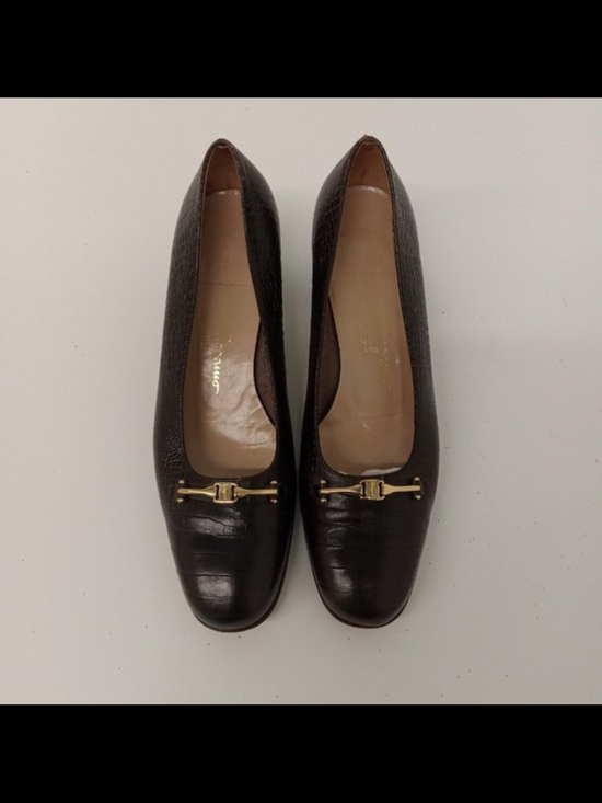 Salvatore Ferragamo Shoes - Vintage Salvatore Ferragamo Brown Croc-Embossed Leather Shoes with Gold Bit 8-2A